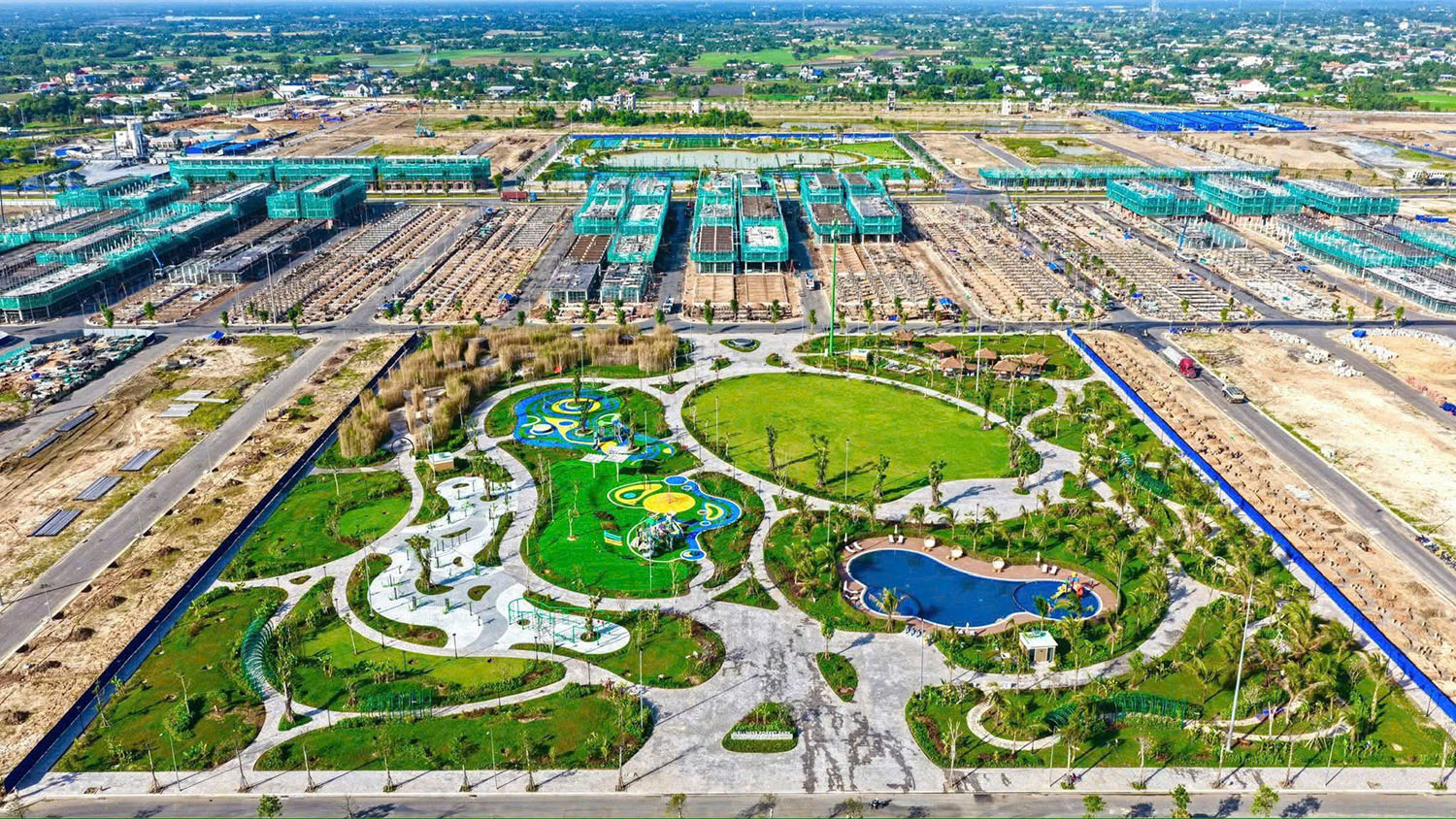 Nhà phố Vinhomes Green City