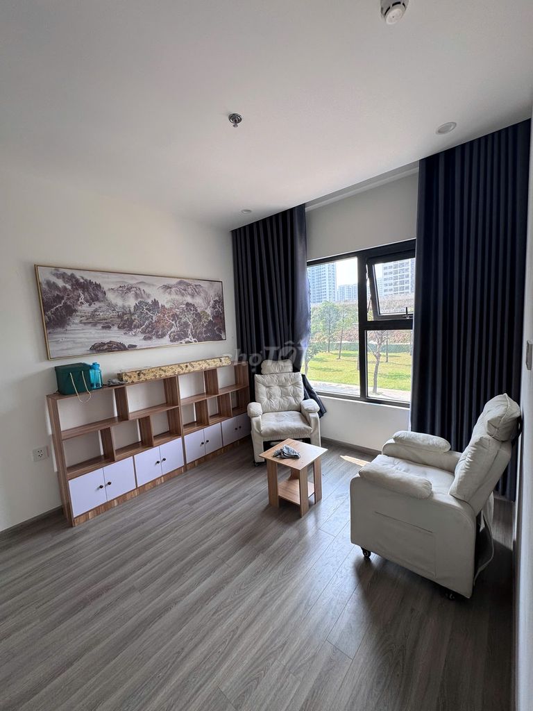 Bán Căn Chung Chư Tầng 2 BS8 Vinhome Grand Pack