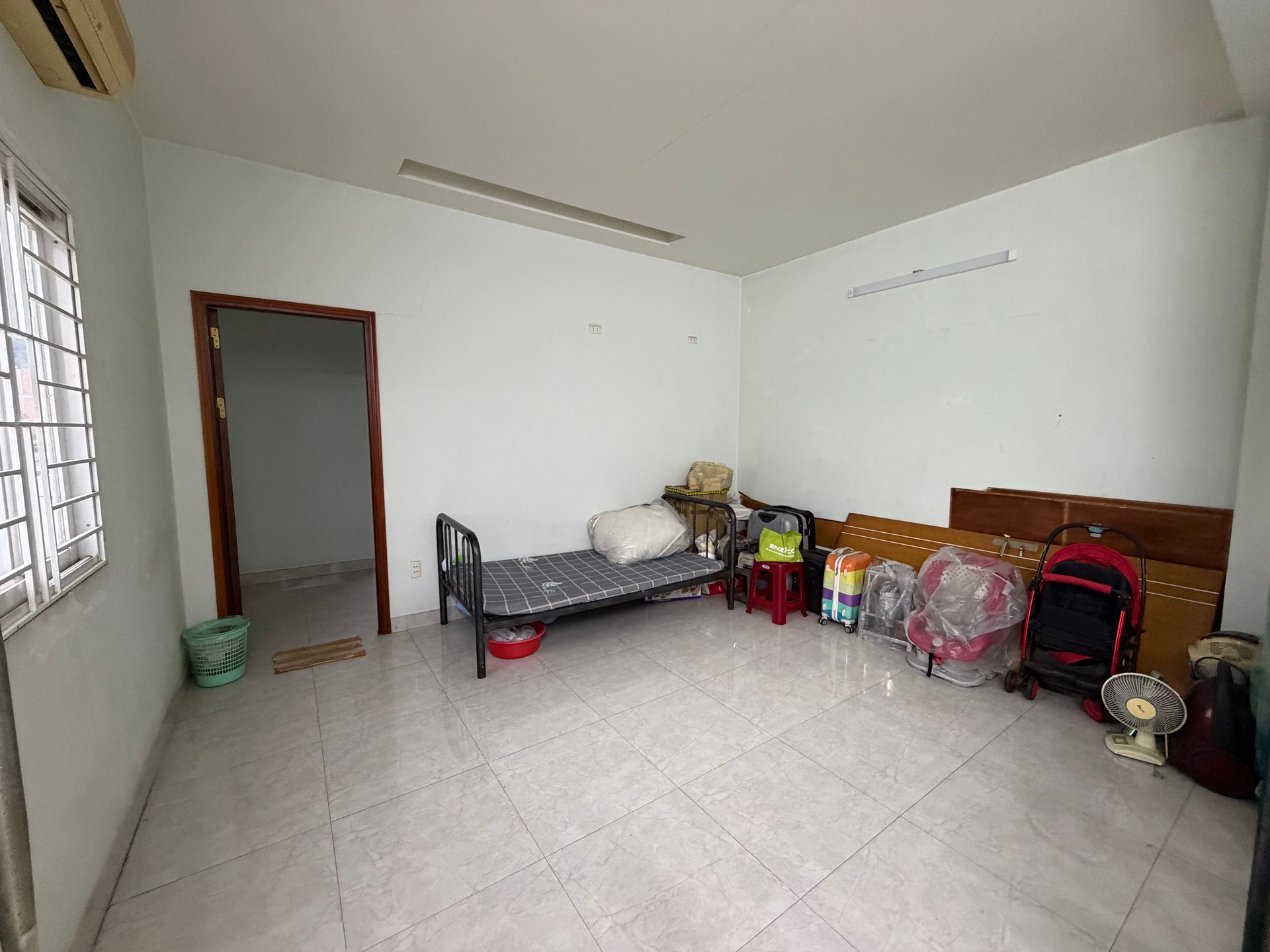 Chính chủ bán gấp nhà mặt tiền đường Tân Hoà 2