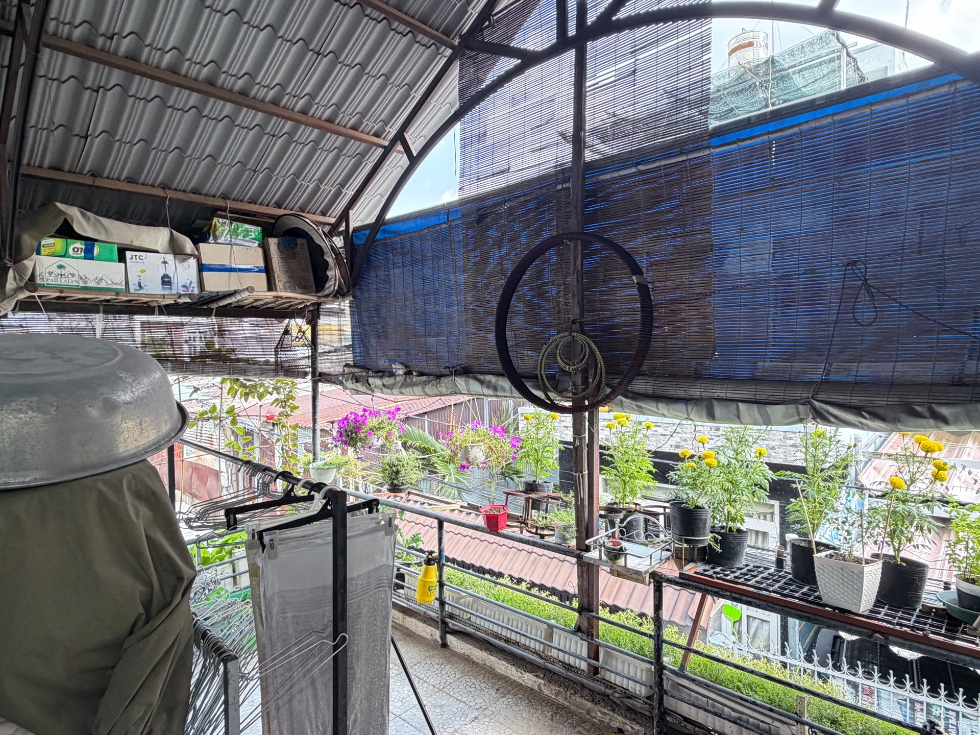 Chính chủ bán gấp nhà 2 tầng có 5 phòng trò thu nhập gần 10 triệu/ tháng