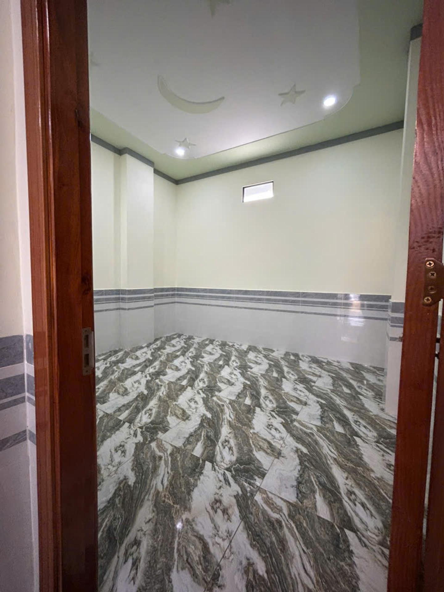 Nhà Mới Tinh Linh Trung 3 Tầng Khu Nhà Ở Tân Bình Cũ