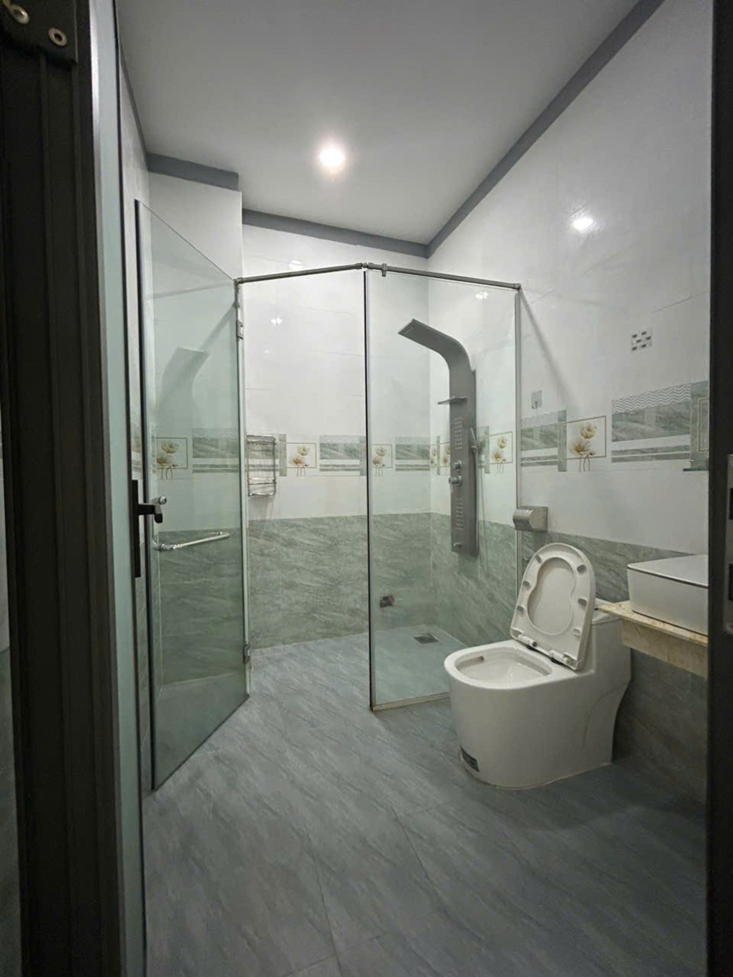 Nhà Mới Tinh Linh Trung 3 Tầng Khu Nhà Ở Tân Bình Cũ