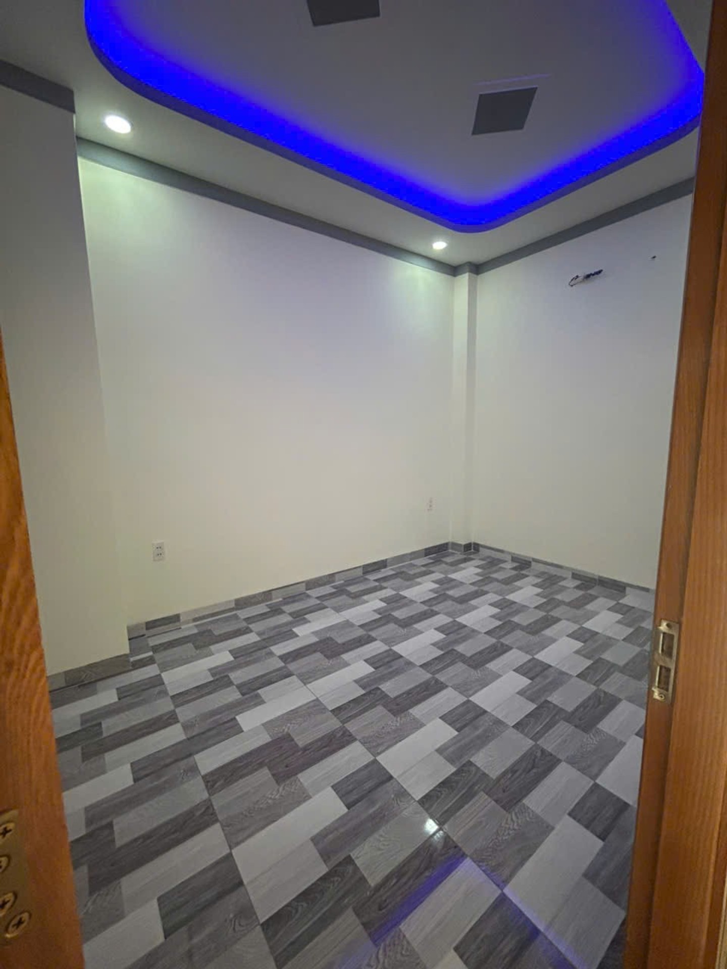 Nhà Mới Tinh Linh Trung 3 Tầng Khu Nhà Ở Tân Bình Cũ