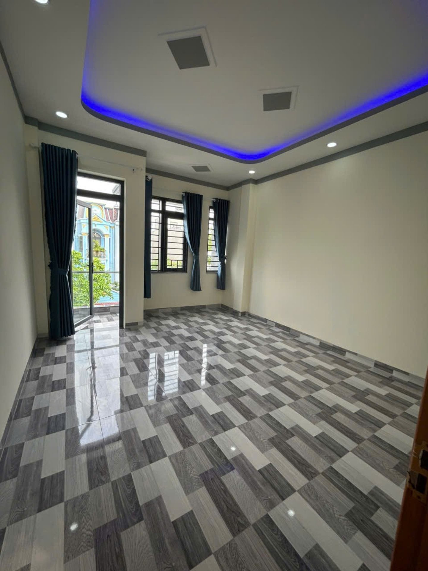 Nhà Mới Tinh Linh Trung 3 Tầng Khu Nhà Ở Tân Bình Cũ