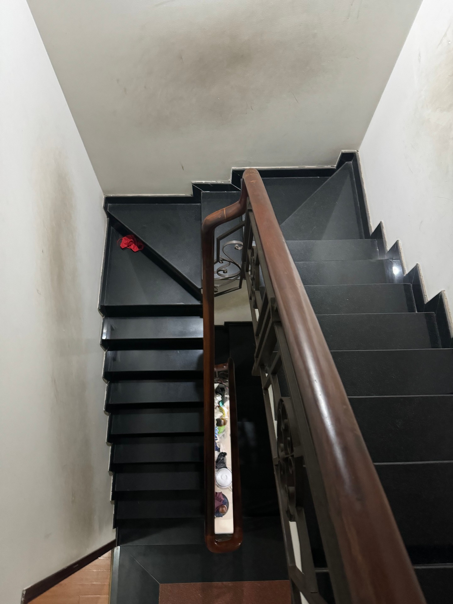 Bán Nhà Ngay Trung Tâm Thương Mại GigaMall