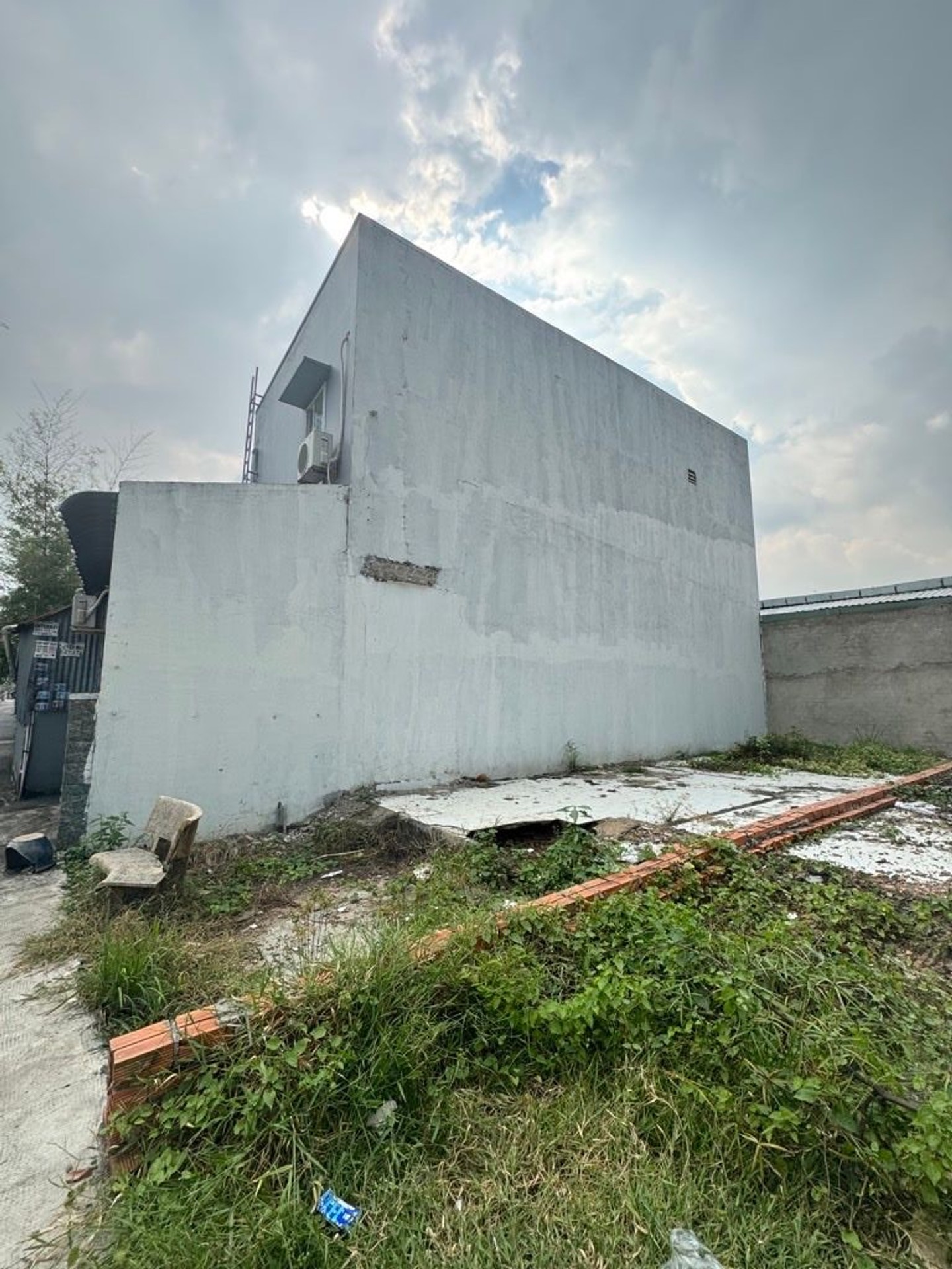 Đất Phường Bình Hoà Ô Tô Đỗ Cửa Vòng Xuyến Đỗ Mười