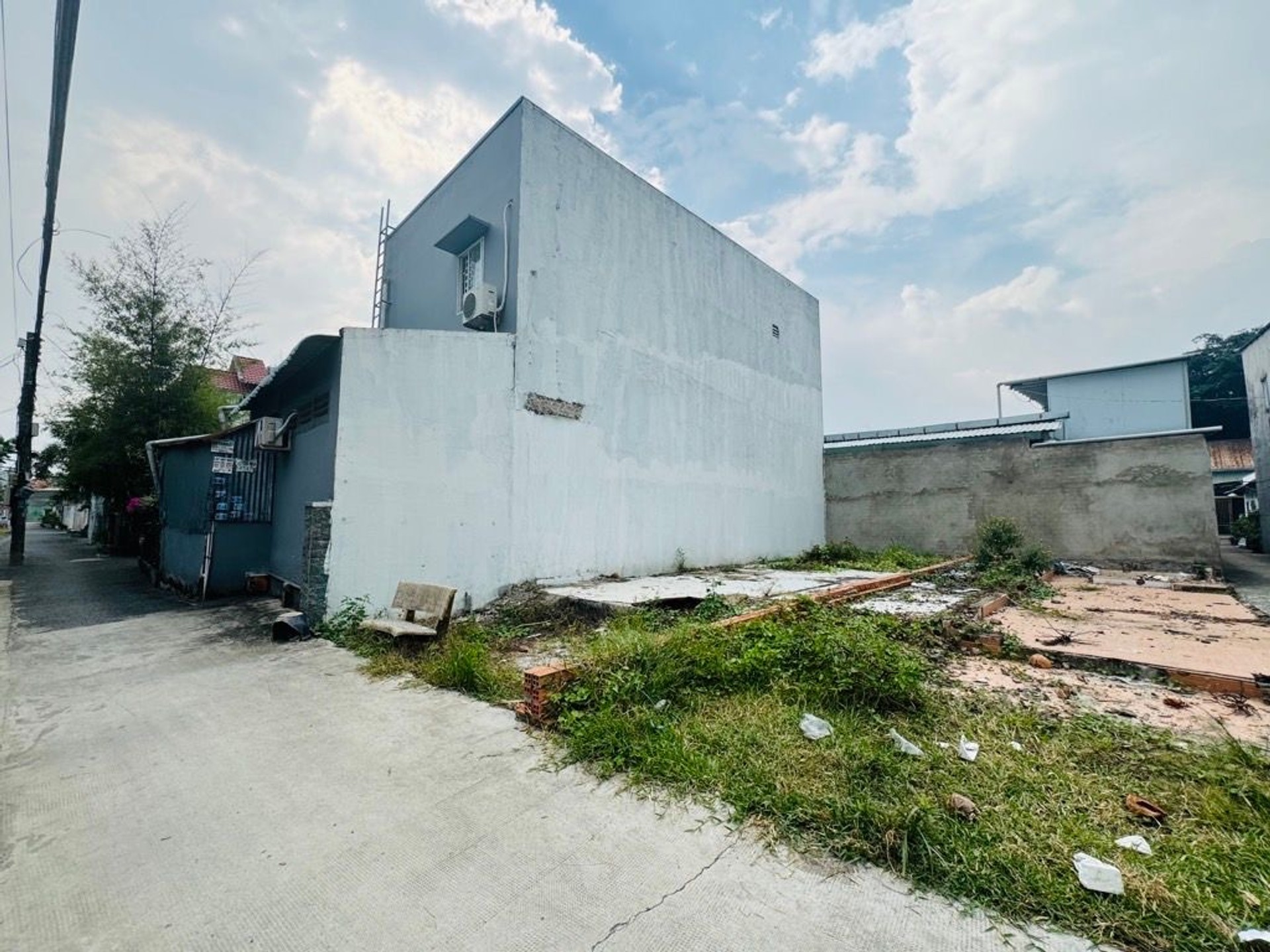 Đất Phường Bình Hoà Ô Tô Đỗ Cửa Vòng Xuyến Đỗ Mười